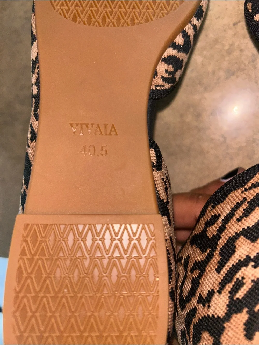 Vivaia Shoes - Pointed-Toe D'Orsay Flats (Melia) leopard print